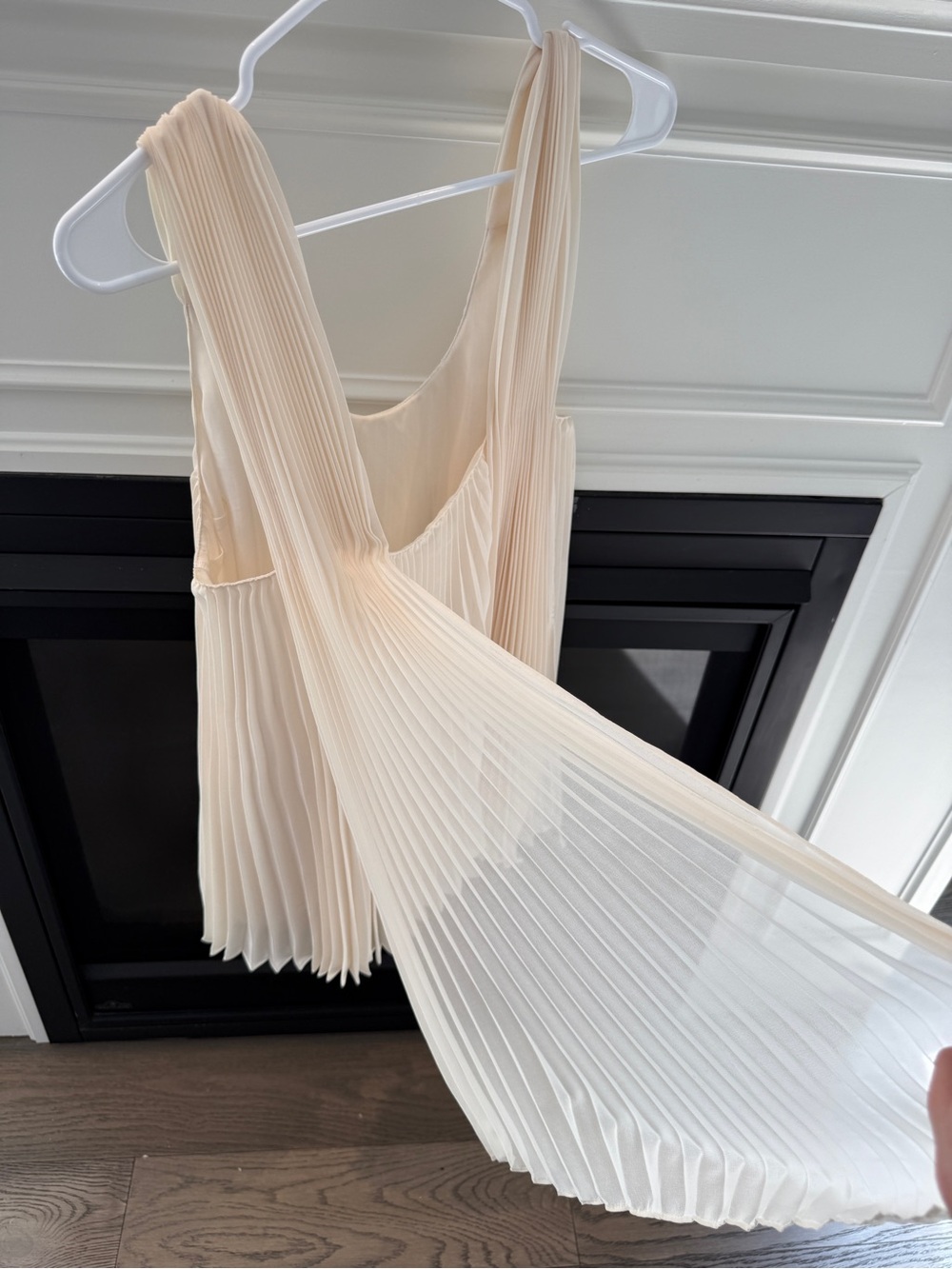 Pleated Top - Picture 6 of 8